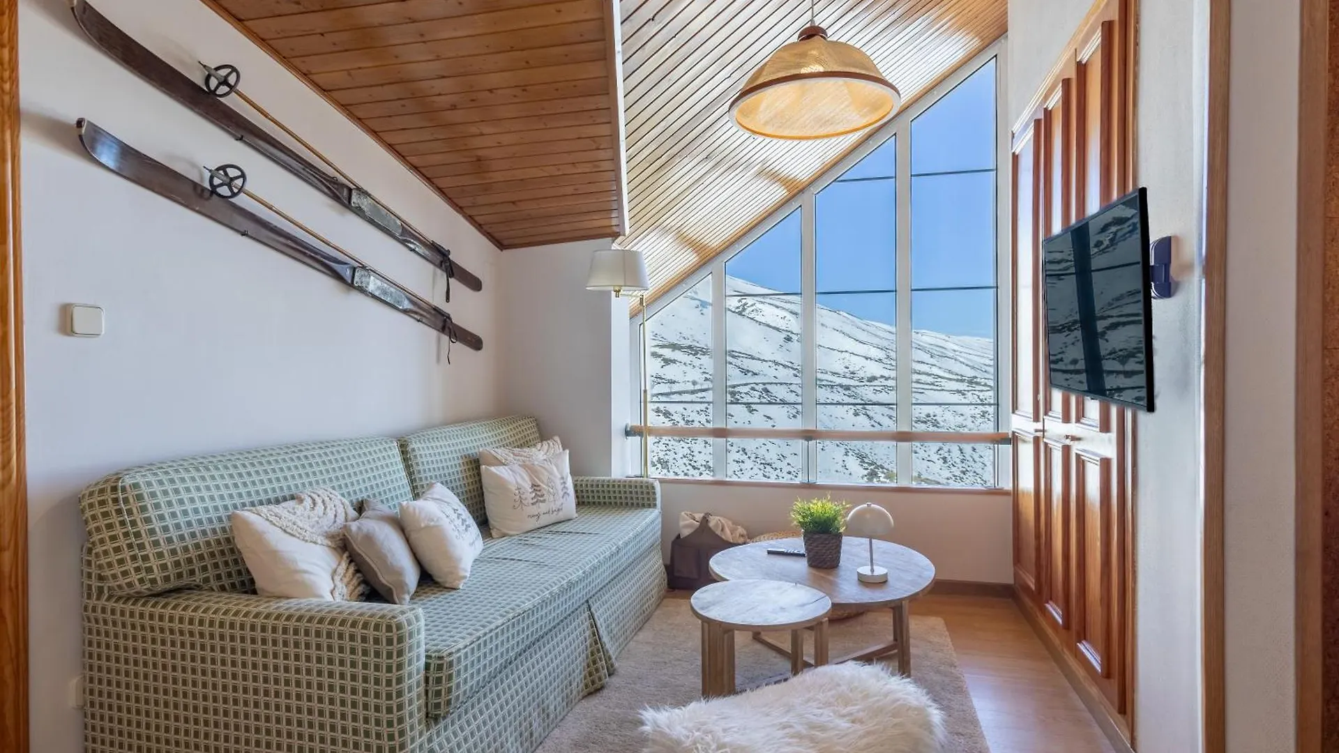 Duplex Sierra Nevada - Montebajo - A Pie De Pista Apartment 0*,  Spain